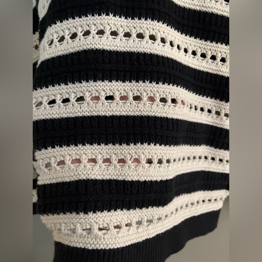 H&M Chunky Eyelet Knit Jumper: - Picture 3 of 5